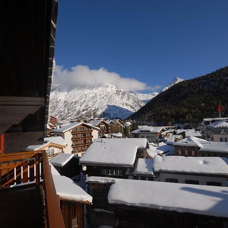 Chalet Alpenruh Saas Fee Oda fotoğraf